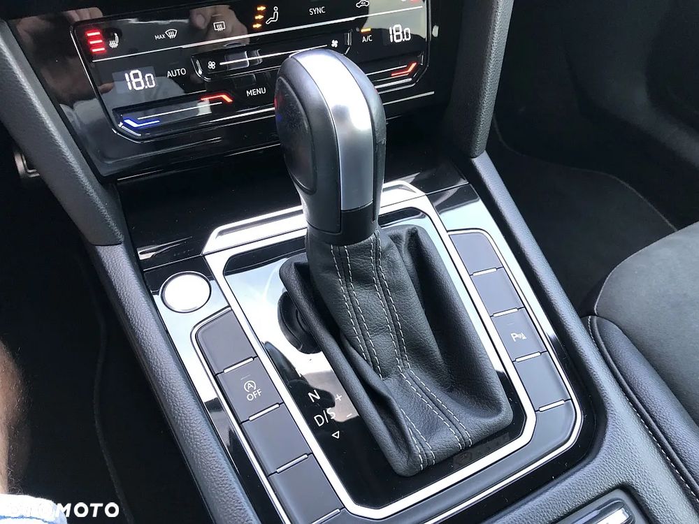Volkswagen Arteon 2.0 TDI R-Line DSG - 20