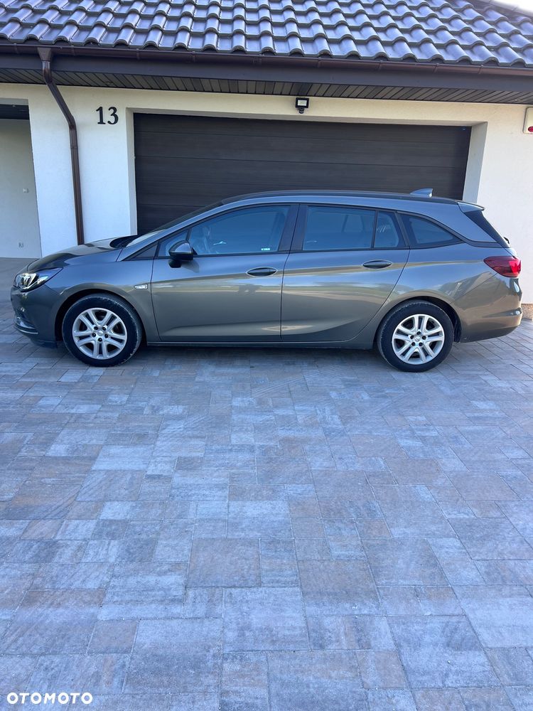 Opel Astra 1.6 D (CDTI) Start/Stop Dynamic - 4