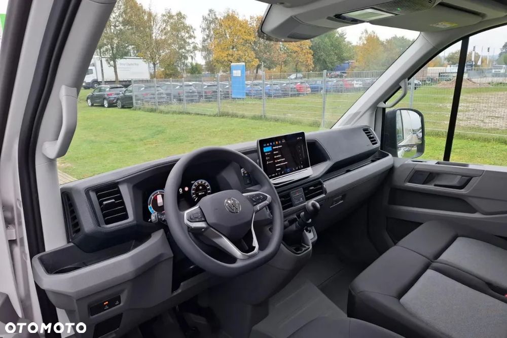 Volkswagen Crafter 35 Furgon z wysokim dachem - 9
