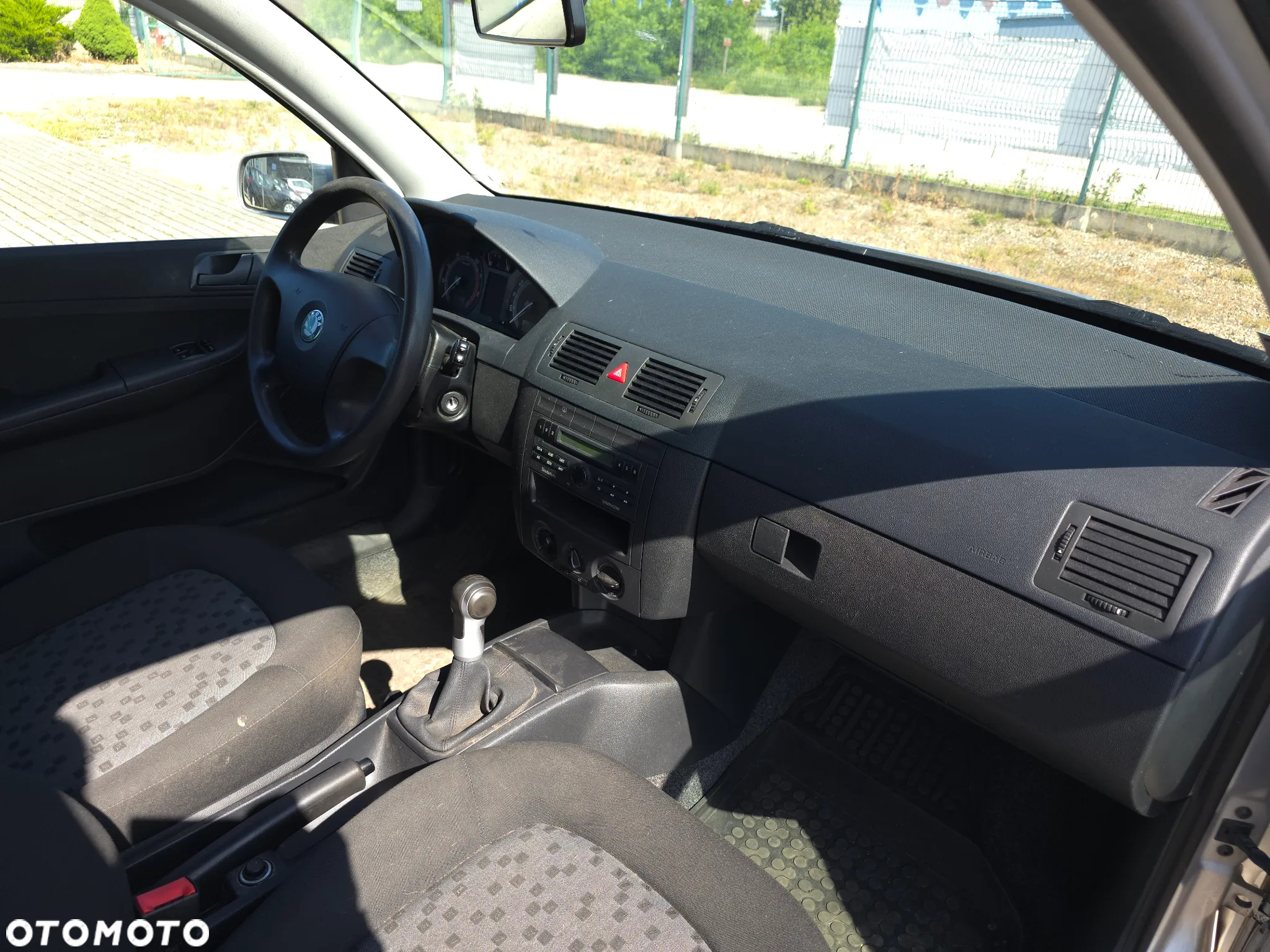 Skoda Fabia 1.2 HTP Ice Classic + - 12