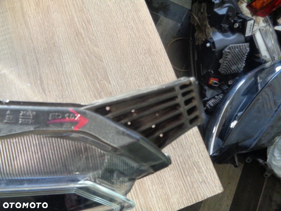 FORD KA LIFT LAMPA LEWY PRZÓD EUROPA - 3