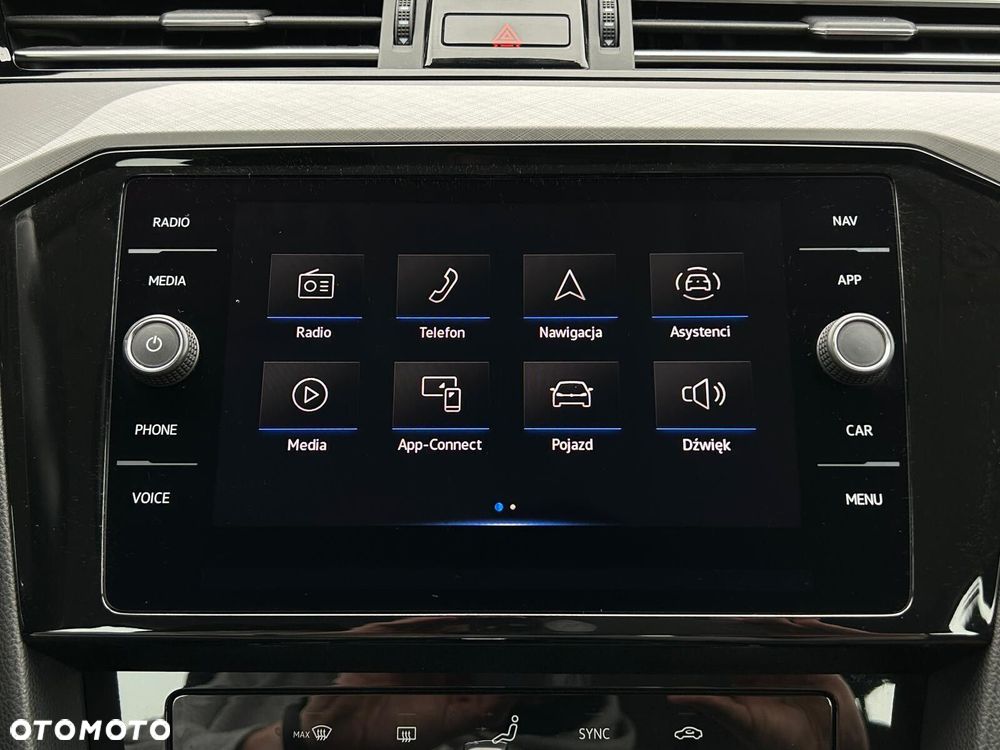 Volkswagen Passat - 27