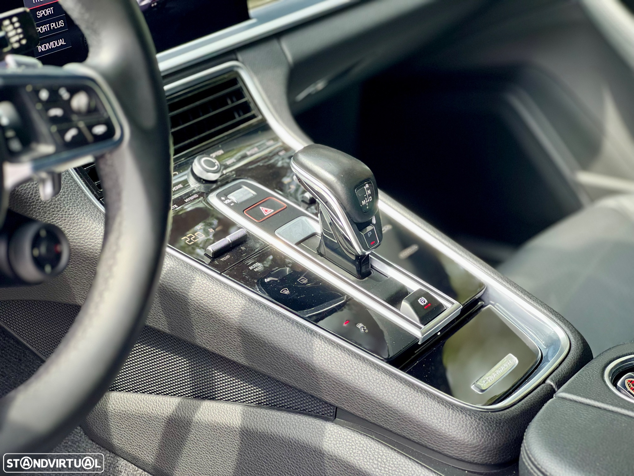 Porsche Panamera 4 E-Hybrid - 31