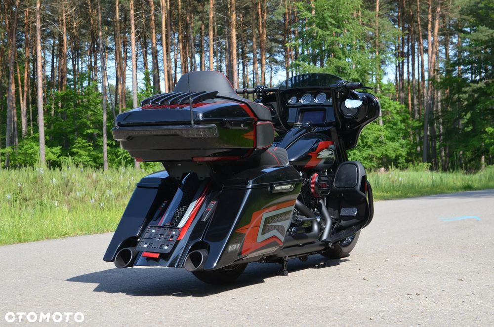 Harley-Davidson Touring Street Glide - 26
