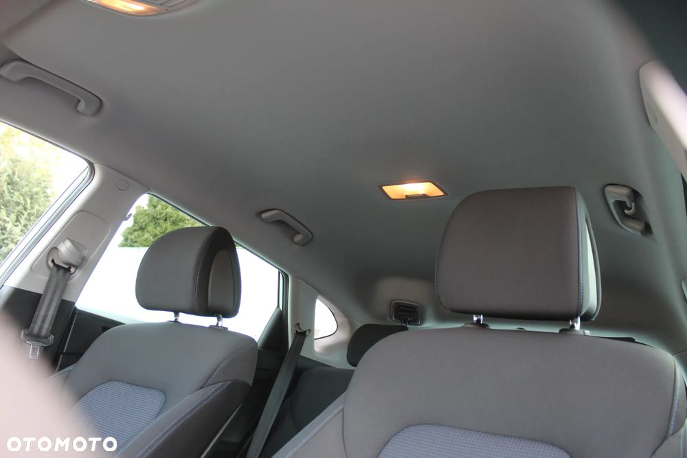 Hyundai Tucson 1.7 CRDI BlueDrive Style 2WD DCT - 11