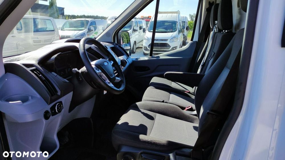 Ford Transit - 29