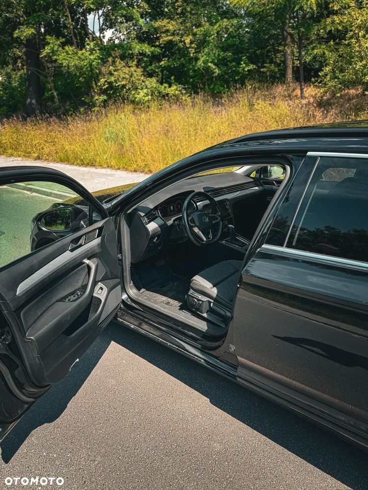 Volkswagen Passat 2.0 TDI EVO Business DSG - 9