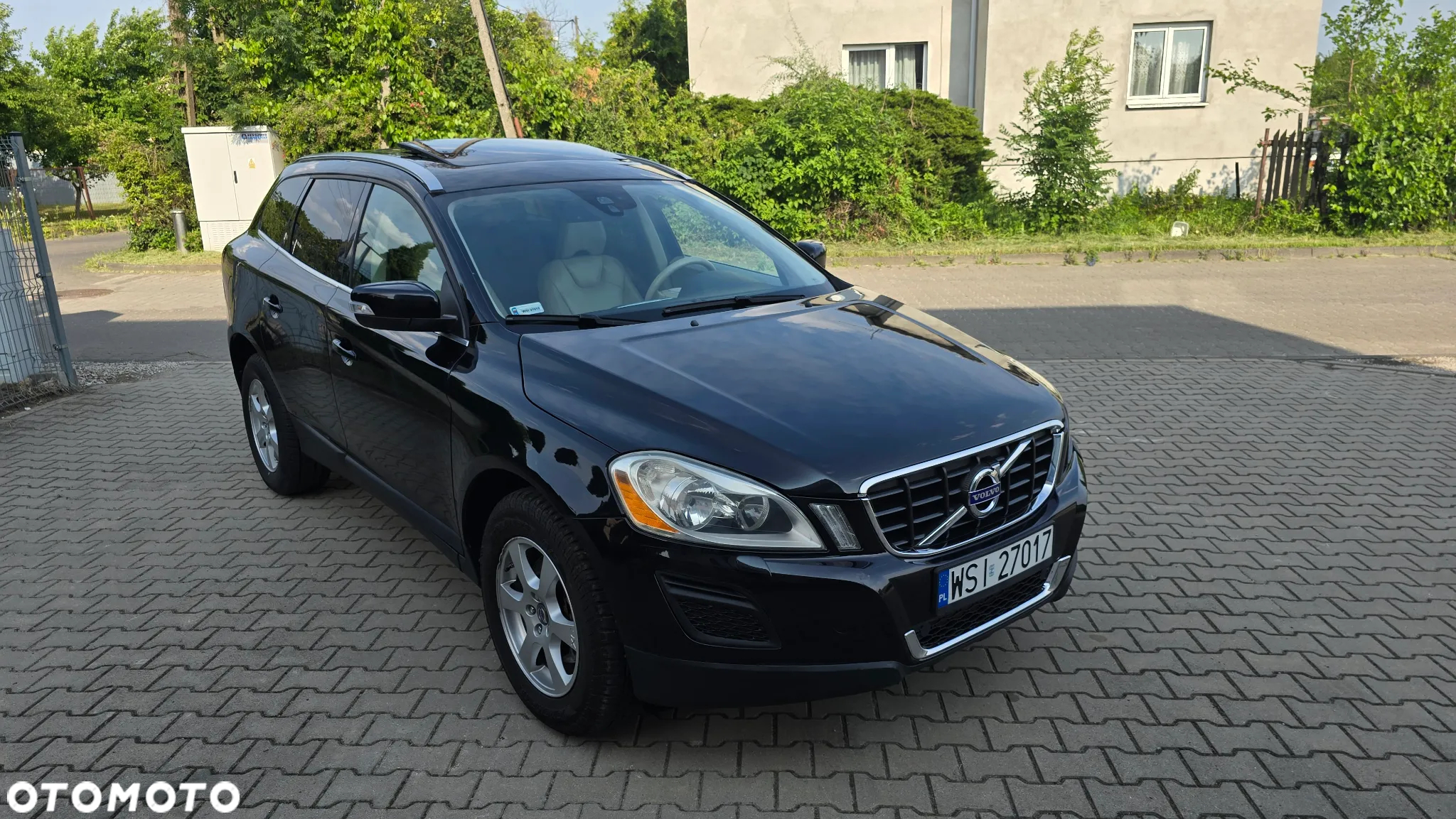 Volvo XC 60 3.2 AWD Momentum - 3
