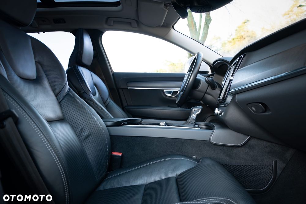 Volvo V90 Cross Country D5 AWD Pro - 14