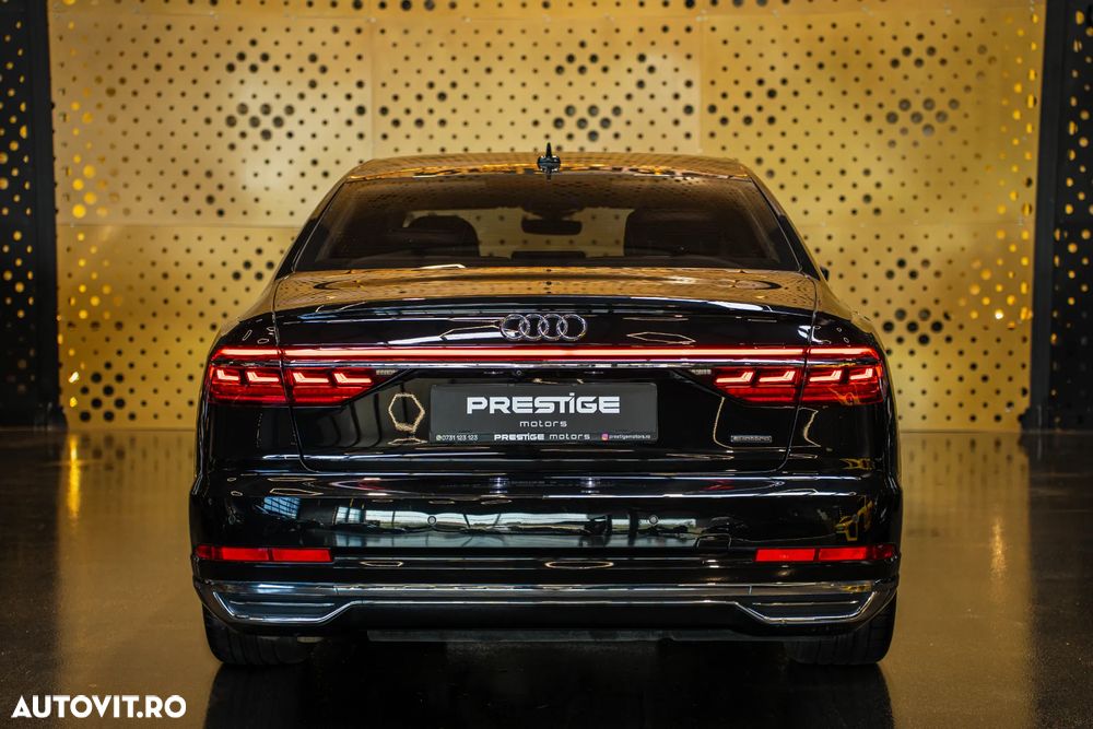 Audi A8 - 6