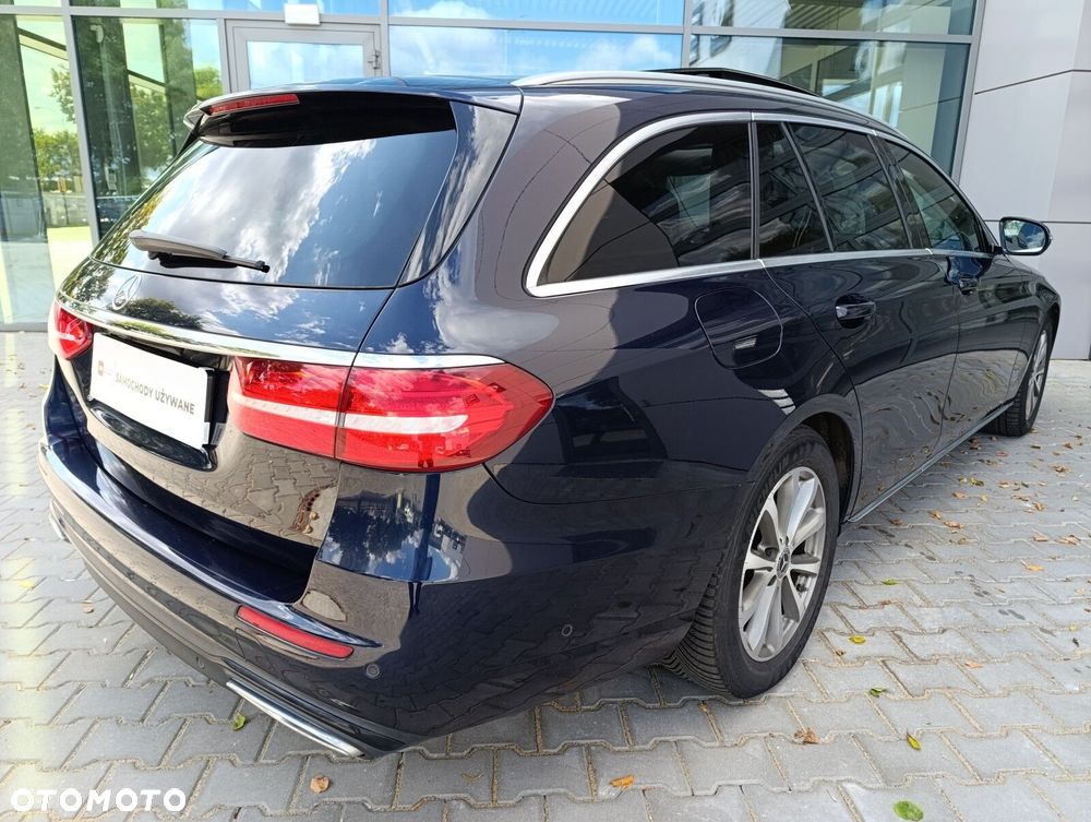 Mercedes-Benz Klasa E 220 d 4-Matic 9G-TRONIC - 7