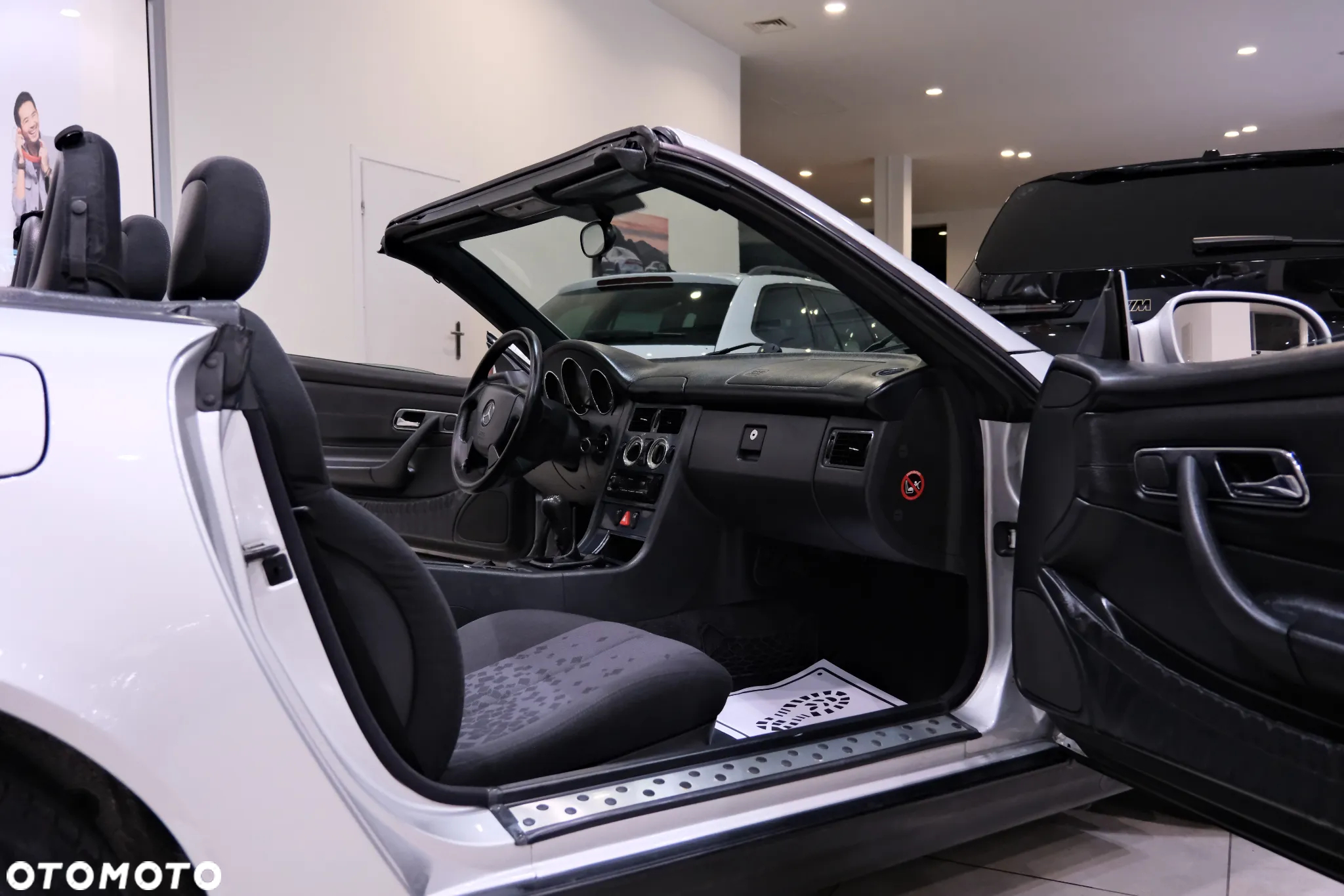 Mercedes-Benz SLK 200 - 25