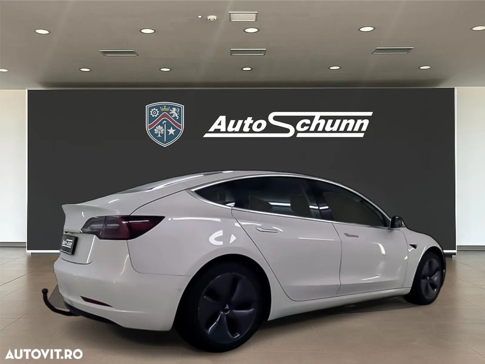 Tesla Model 3 Standard Reichweite Plus Hinterradantrieb - 2