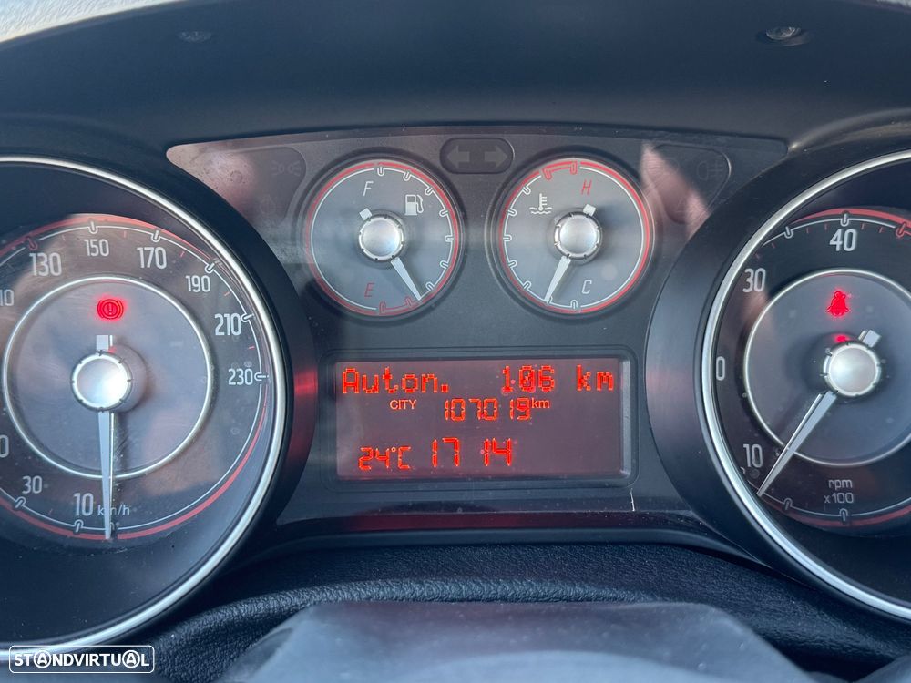 Fiat Punto 1.3 M-Jet Lounge S&S - 5