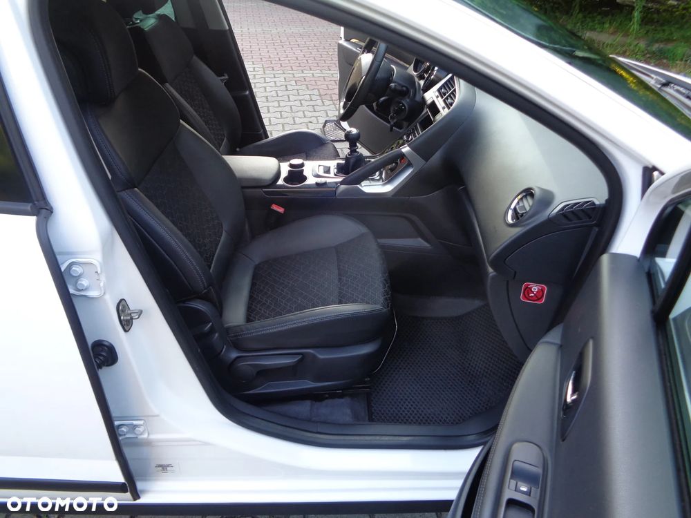 Peugeot 3008 HDi FAP 115 Active - 9