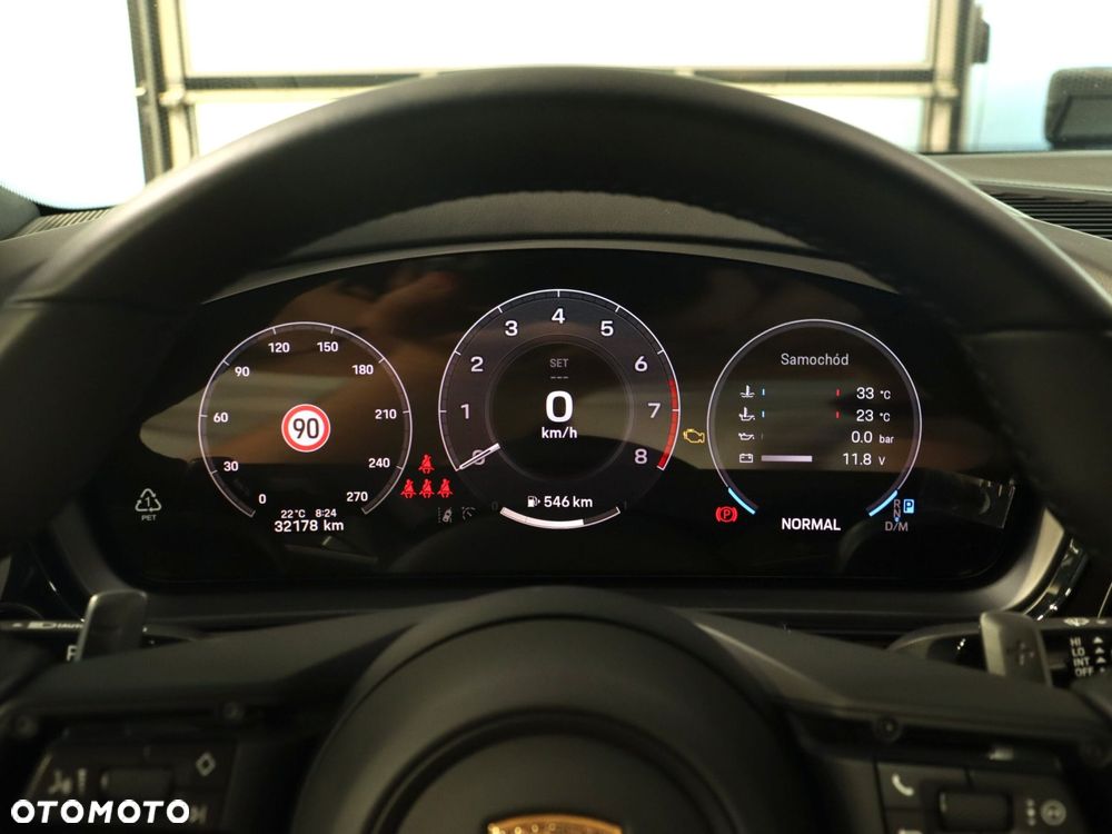Porsche Cayenne Standard - 21