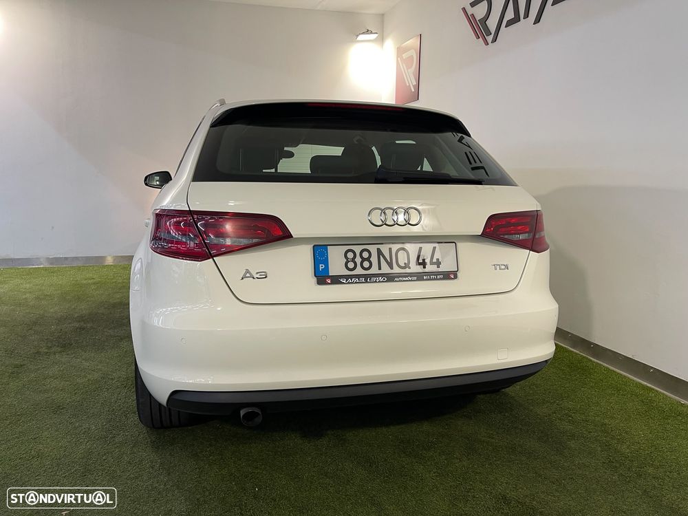 Audi A3 Sportback 1.6 TDI Advance - 8