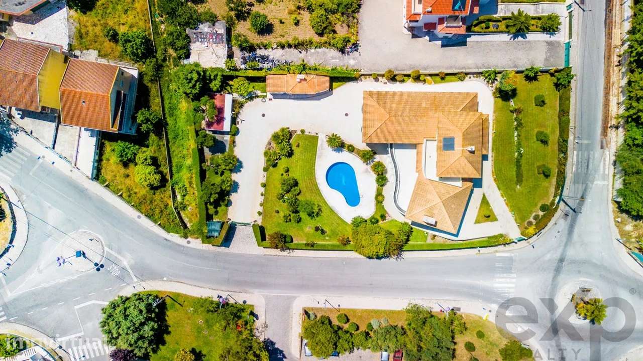 Póvoa de Santa Iria - moradia T5 - Grande imagem: 2/60