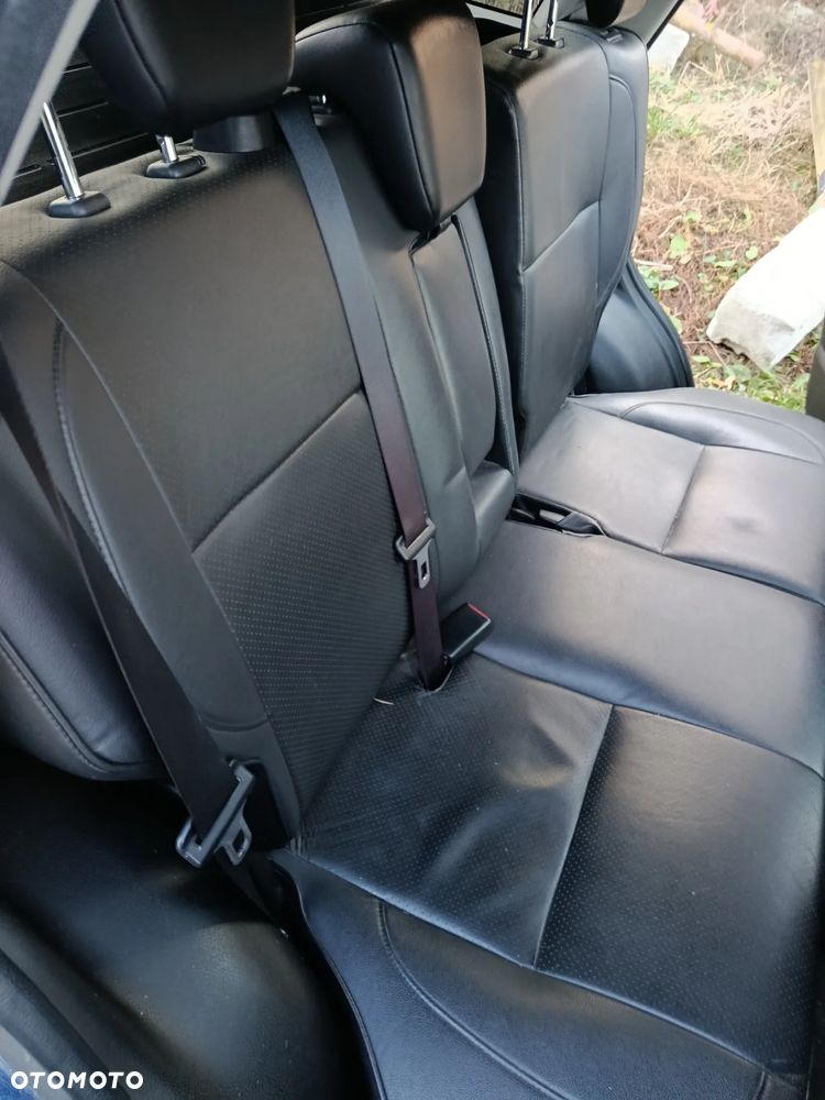 Komplet siedzeń skórzanych fotele boczki kanapa Suzuki Grand Vitara 2 - 6