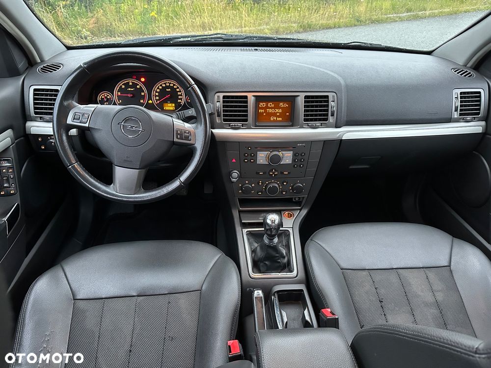 Opel Vectra 1.9 CDTI Cosmo - 11