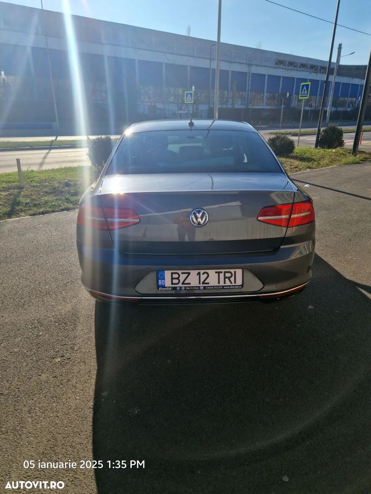 Volkswagen Passat 2.0 TDI SCR DSG Highline - 2