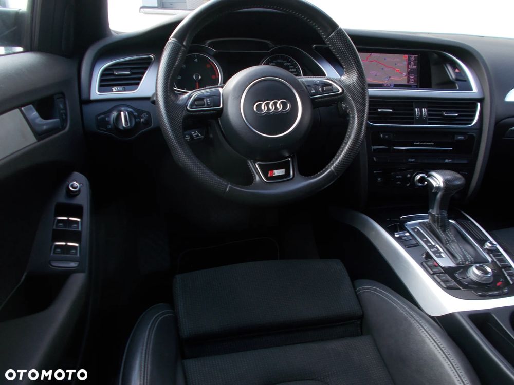 Audi A4 Avant 2.0 TDI DPF multitronic S line Sportpaket - 10