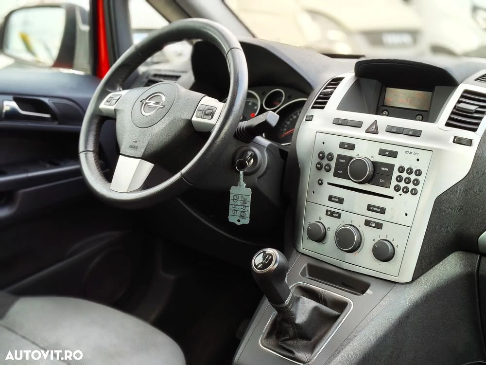 Opel Zafira 1.8 Family Plus - 21