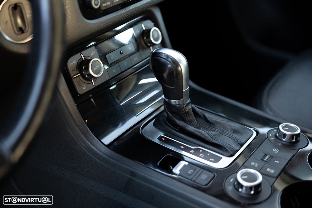 VW Touareg 3.0 TDI V6 Tiptronic - 8