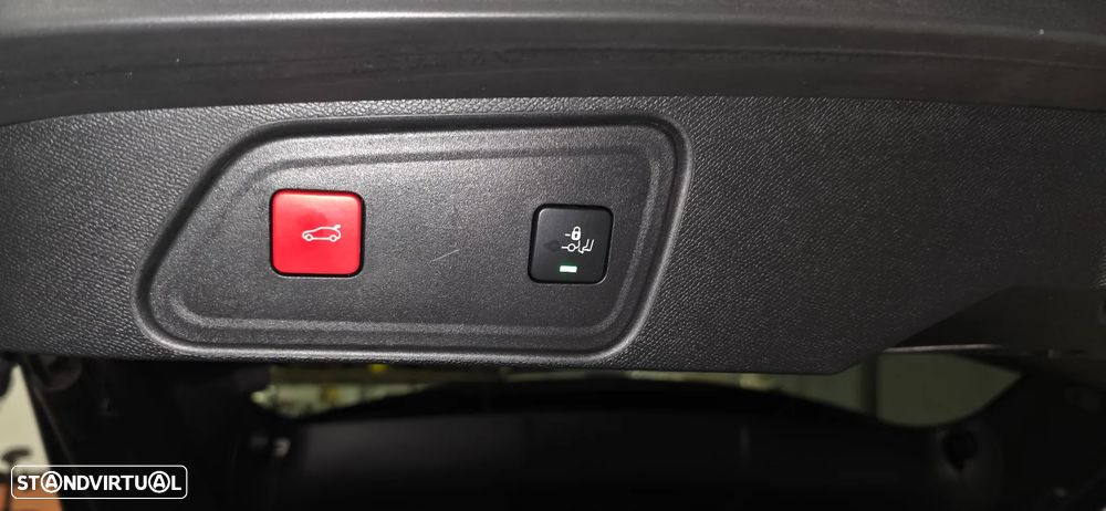 Peugeot 3008 1.6 Hybrid GT Pack e-EAT8 - 7