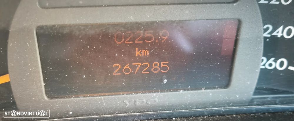 Mercedes-Benz C 220 - 12