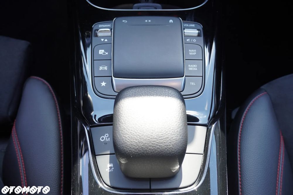 Mercedes-Benz CLA AMG 35 4Matic B AMG Speedshift 7G-DCT - 25