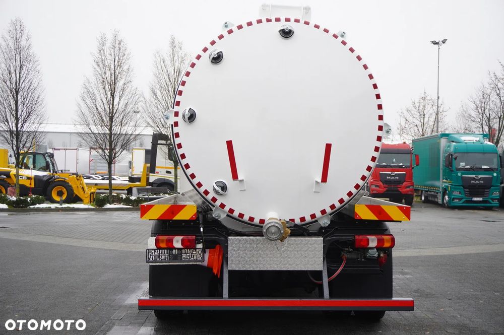 Mercedes-Benz Actros 1833 / 260 tys. km / Zabudowa WUKO 11000 l - 4