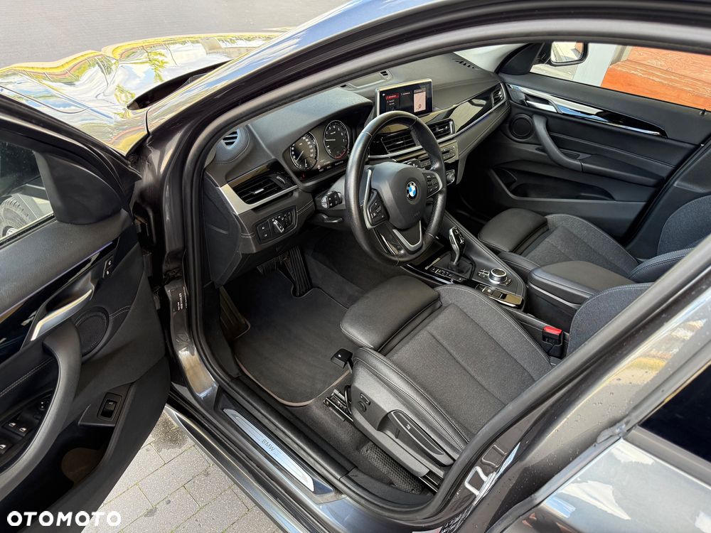 BMW X1 xDrive20i GPF Sport Line - 10