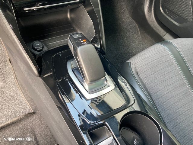 Peugeot e-2008 50 kWh Allure Pack - 29