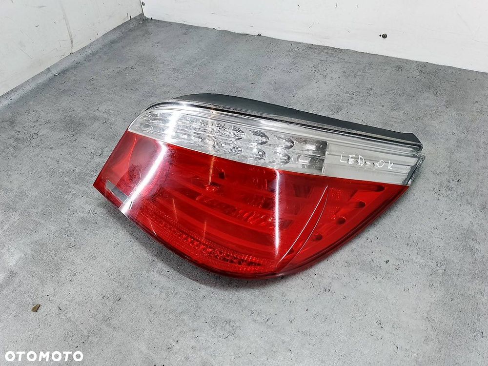 LAMPA TYLNA PRAWA BMW SERIA 5 E60 SEDAN - 1