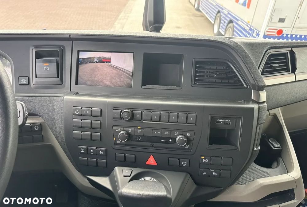 MAN TGS 26.430 6x2 OŚ SKRĘTNA HDS dzwig żuraw FASSI 235 SKŁĄDANY w ''Z'' -RADIO- 5i6 funkacja DODATKOWA,  Skrzynia 650x250cm jak NOWY!!! - 23