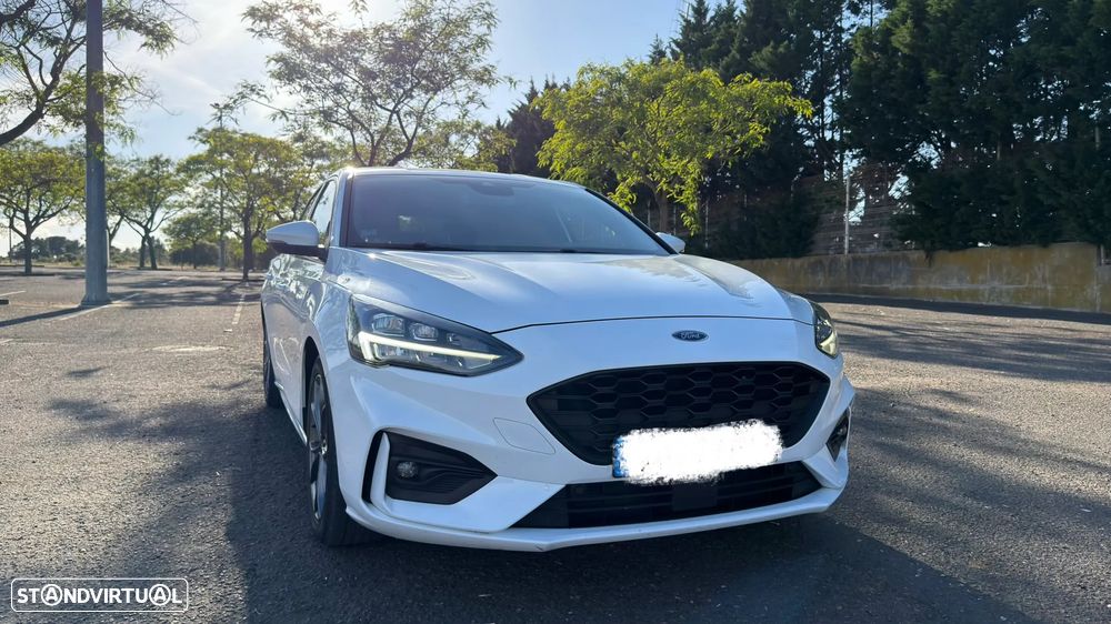 Ford Focus 1.0 EcoBoost MHEV ST-Line - 1
