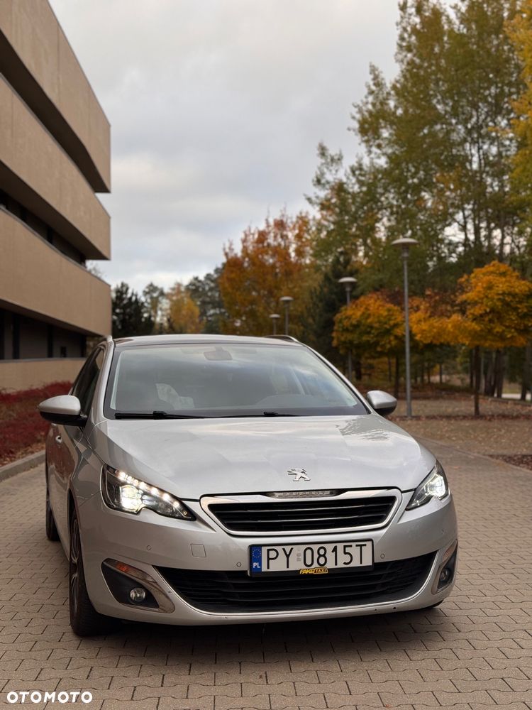 Peugeot 308 - 1