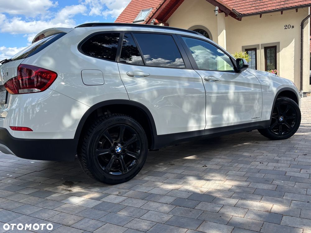BMW X1 sDrive16d xLine - 12