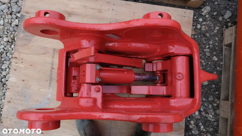 Szybkozłącze CAT 320  fi 80 mm MIller pasujące do innych maszyn koparki 18-25 ton - 4