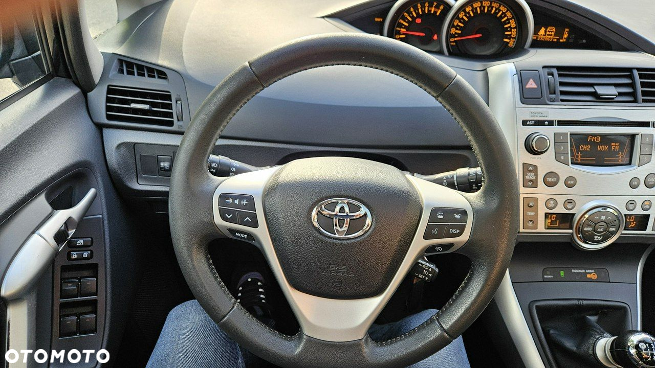 Toyota Verso 1.8 5-Sitzer Life - 31