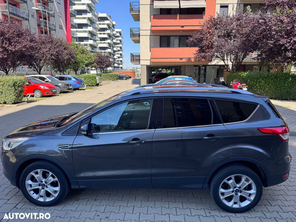 Ford Kuga 1.5 EcoBoost 2x4 Titanium - 25