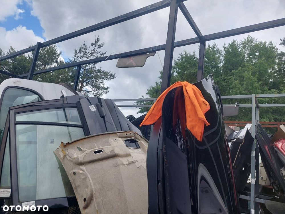 DRZWI KOMPLETNE PRAWY TYŁ TOYOTA YARIS II LIFT 5D 209 - 6