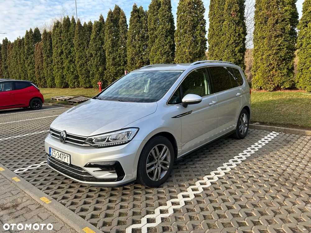 Volkswagen Touran - 1