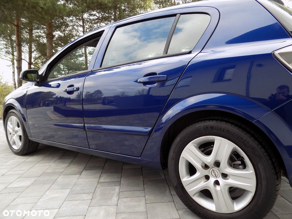 Opel Astra 1.6 Catch me - 22
