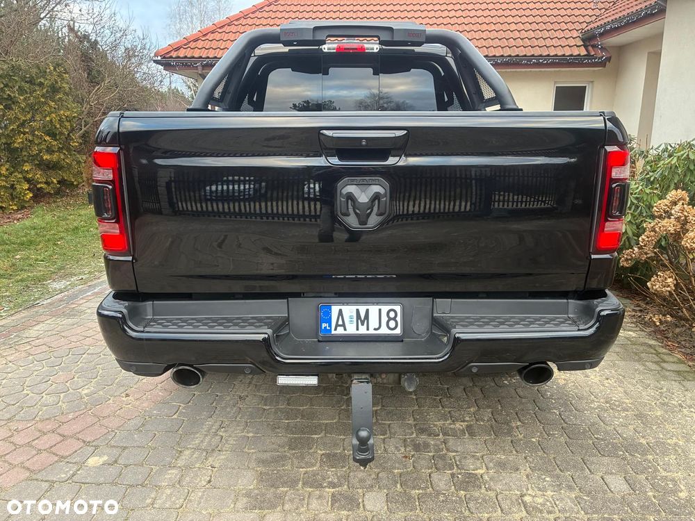 RAM 1500 5.7 Crew Cab Shortbed Bighorn Black - 19