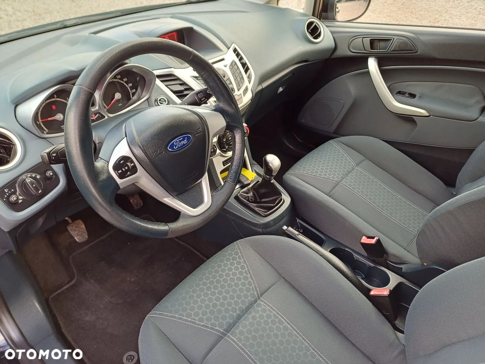 Ford Fiesta 1.4 Ghia - 5