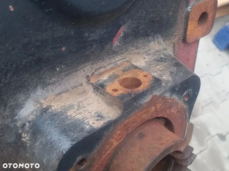 Obudowa WOM tylny dekiel New Holland TM190 - 4