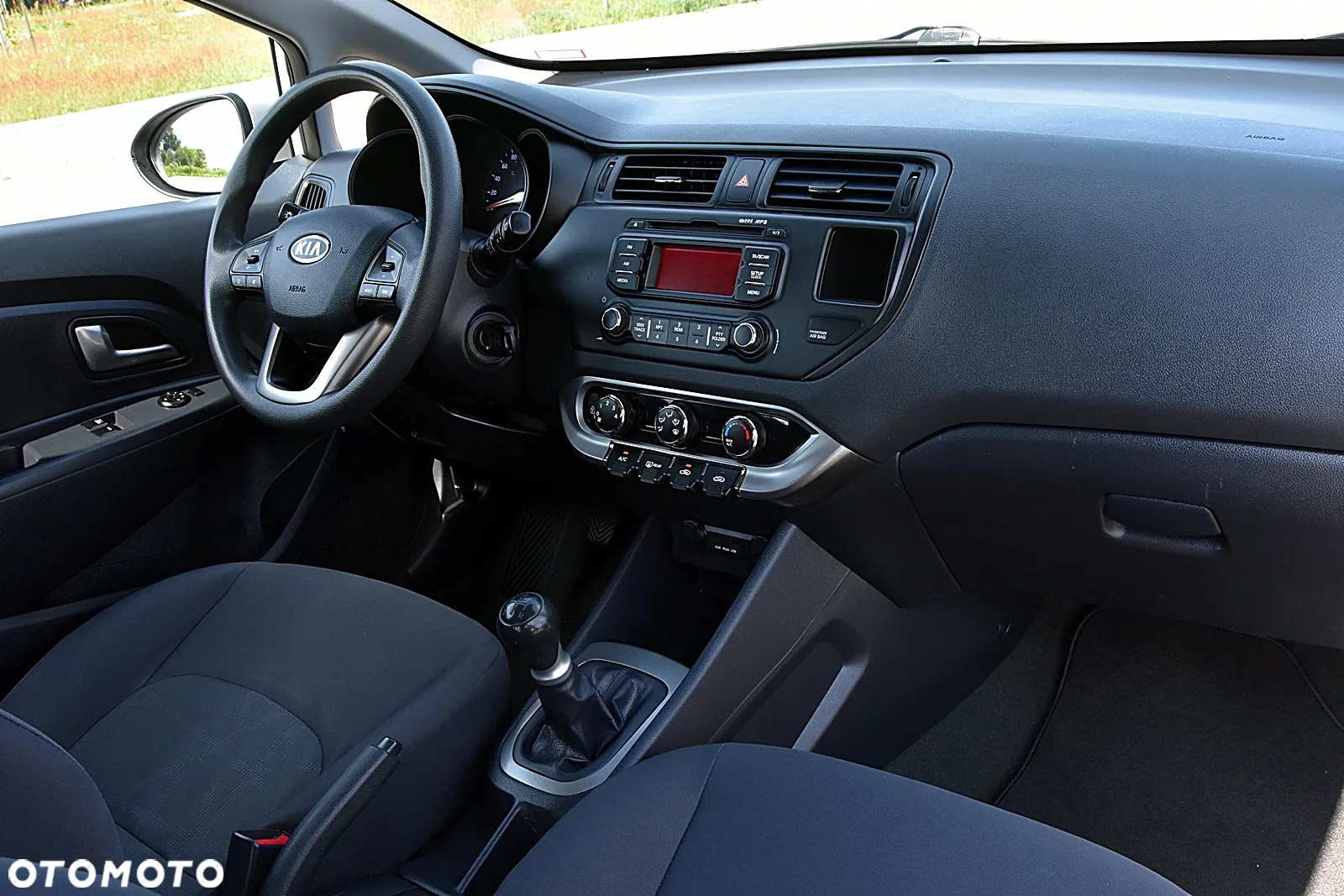Kia Rio 1.2 Attract - 20