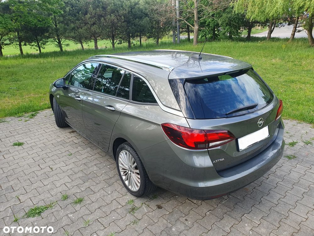 Opel Astra 1.4 T Dynamic S&S - 23